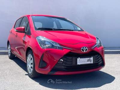 Toyota Yaris 1.0 BENZ 72 CV 5 porte Cool ADATTA A NEOPATENTATI Nero usata Bra