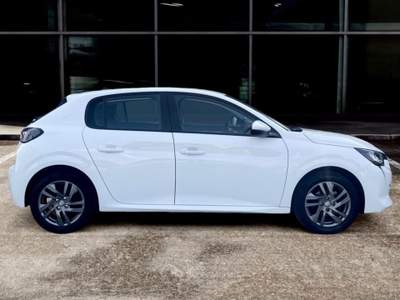 Peugeot 208 1.2 BENZ 75 CV 5 porte ADATTA NEOPATENTATI Bianco usata Bra