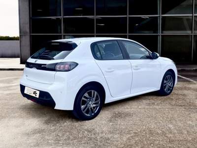 Peugeot 208 1.2 BENZ 75 CV 5 porte ADATTA NEOPATENTATI Bianco usata Bra
