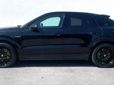 Porsche Cayenne Coupé 3.0 V6 340 CV E-Hybrid 4X4 Nero usata Bra