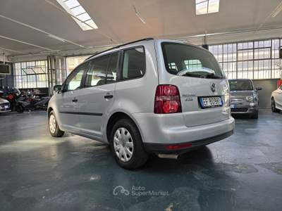 Volkswagen Touran VOLKSWAGEN TOURAN 2.0 ECOFUEL HIGHLINE 7P Argento usata Torino