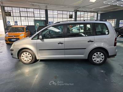 Volkswagen Touran VOLKSWAGEN TOURAN 2.0 ECOFUEL HIGHLINE 7P Argento usata Torino