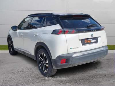 Peugeot 2008  - e-2008 gt 100kw Bianco usata ROMA
