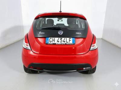 Lancia Ypsilon 1.0 FireFly 5 porte S&S Hybrid Ecochic Silver Rosso usata Paderno Dugnano