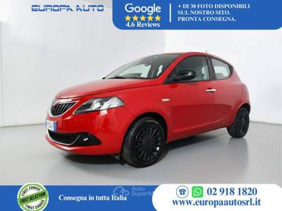 Lancia Ypsilon 1.0 FireFly 5 porte S&S Hybrid Ecochic Silver Rosso usata Paderno Dugnano