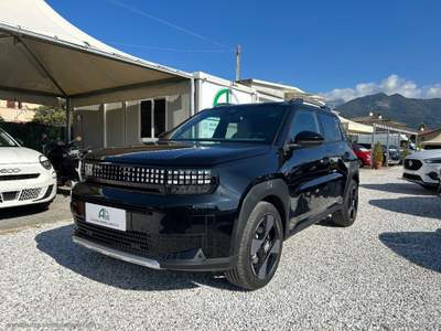 Fiat Grande Panda Grande Panda 1.2 Hybrid 110 S&S La Prima Nero usata Massa
