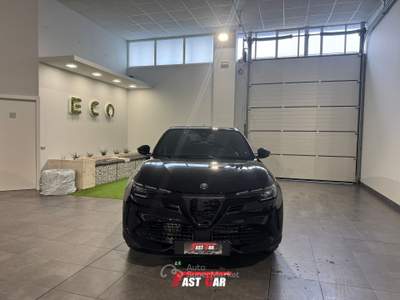 Alfa Romeo Junior 1.2 136 CV Hybrid eDCT6 Speciale Nero usata Cesena