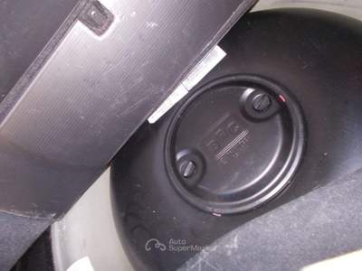 Volkswagen New Beetle 1.6 Cabrio Nero usata Terni
