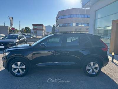 Volvo XC40 T2 automatico Core Nero usata Isola del Liri