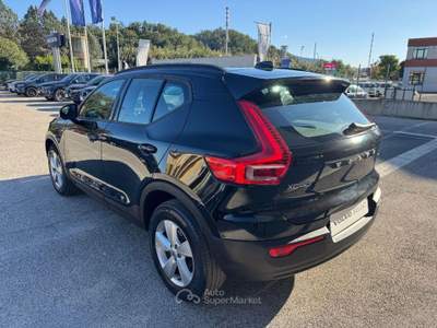 Volvo XC40 T2 automatico Core Nero usata Isola del Liri