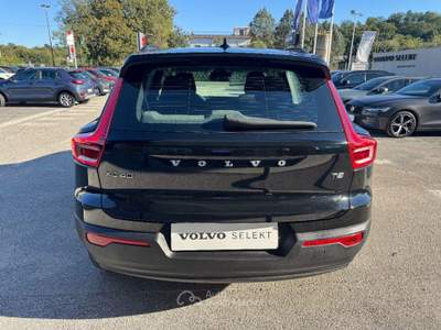 Volvo XC40 T2 automatico Core Nero usata Isola del Liri