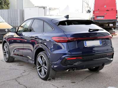 Audi Q5 Sportback NEW 2.0 Tdi Q. 204cv S-tr. S.line edit. Blu/Azzurro usata Civita Castellana