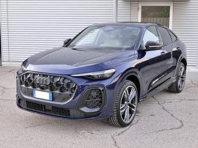 Audi Q5 Sportback NEW 2.0 Tdi Q. 204cv S-tr. S.line edit. Blu/Azzurro usata Civita Castellana