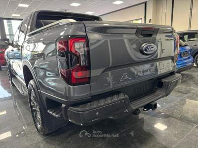 Ford Ranger 2.0 ECOBLUE aut. 205 CV DC Wildtrak 5 posti Grigio usata Medesano