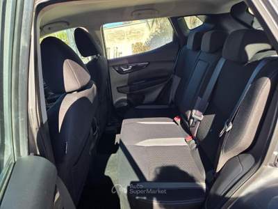 Nissan Qashqai 1.5 dCi 115 CV DCT Business Grigio usata Taranto