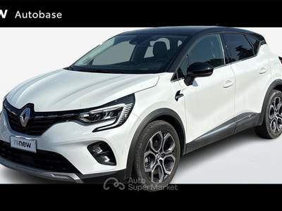 Renault Captur 1.6 E-Tech phev Intens 160cv auto my21 Bianco usata Albignasego