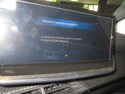 Peugeot 208 vettura km 0  pronta consegna Rosso usata Giussano