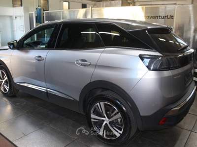 Peugeot 3008 BlueHDi 130 EAT8 Allure Pack Grigio usata Civita Castellana