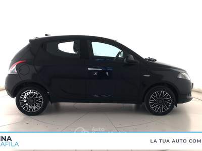 Lancia Ypsilon  - ypsilon 1.0 firefly hybrid platino s&s 70cv Nero usata Marcianise