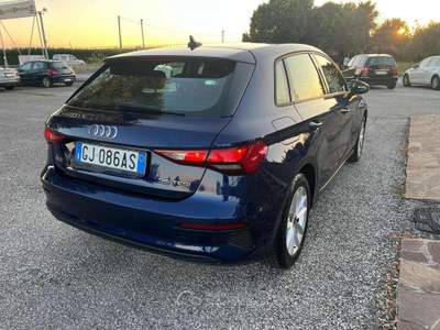 Audi A3 SPB 35 TFSI S tronic Business Blu/Azzurro usata Rimini