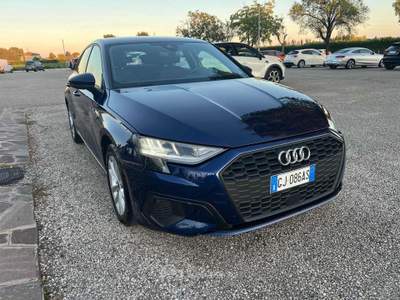 Audi A3 SPB 35 TFSI S tronic Business Blu/Azzurro usata Rimini