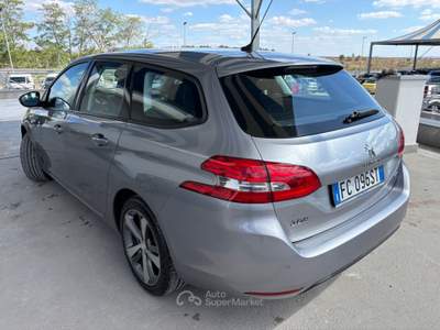 Peugeot 308 S&S SW Business Grigio usata ALTAMURA
