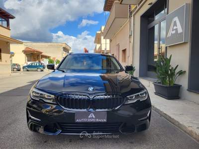 BMW Serie 3 318d 318 D 48V Touring Luxury+Pelle+Vetri Oscurati... Nero usata Sava