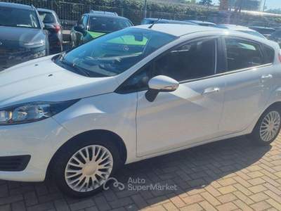 Ford Fiesta 1.5 TDCi 75CV 5 porte Titanium Bianco usata Savona