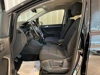 Volkswagen Touran 2.0 TDI UNITED Navi Discover Pro Camera DAB+ Nero usata Chiusa