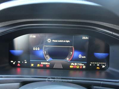 Volkswagen T-Roc 1.0 TSI Life Blu/Azzurro usata Trapani