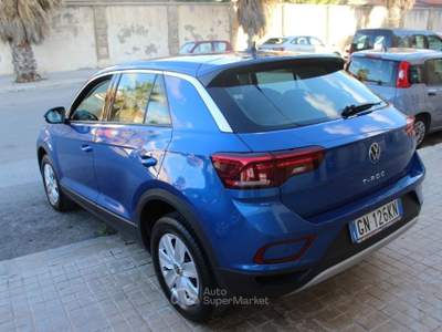 Volkswagen T-Roc 1.0 TSI Life Blu/Azzurro usata Trapani
