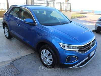 Volkswagen T-Roc 1.0 TSI Life Blu/Azzurro usata Trapani