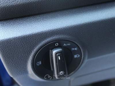 Volkswagen T-Roc 1.0 TSI Life Blu/Azzurro usata Trapani