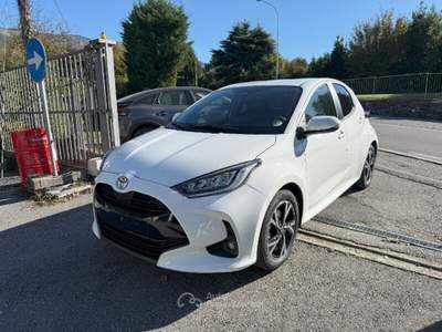 Toyota Yaris Yaris 1.5 Hybrid 5 porte Trend Bianco usata Bisuschio
