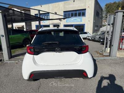 Toyota Yaris Yaris 1.5 Hybrid 5 porte Trend Bianco usata Bisuschio