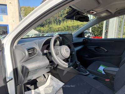 Toyota Yaris Yaris 1.5 Hybrid 5 porte Trend Bianco usata Bisuschio