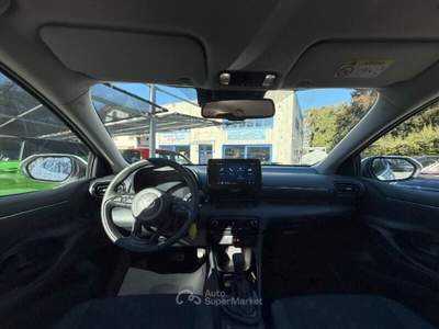 Toyota Yaris Yaris 1.5 Hybrid 5 porte Trend Bianco usata Bisuschio