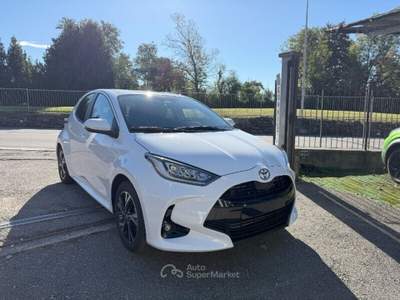 Toyota Yaris Yaris 1.5 Hybrid 5 porte Trend Bianco usata Bisuschio