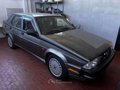 Alfa Romeo 75 75 1.8i turbo America Giallo usata Somma Lombardo