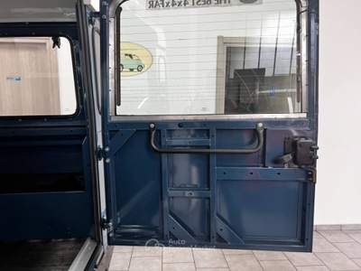 Land Rover Defender Defender 90 diesel Hard-top Blu/Azzurro usata Somma Lombardo