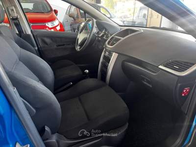 Peugeot 207 207 1.4 88CV 5p. 2 Tronic XS Blu/Azzurro usata Somma Lombardo