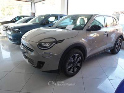 Fiat 600 Hybrid 110 CV DCT MHEV ICON Beige usata San Vito dei Normanni