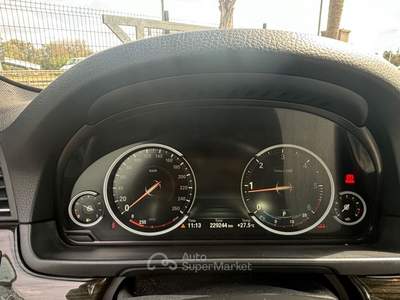 BMW Serie 5 525d 525 525d xDrive Touring Luxury Blu/Azzurro usata San Michele Salentino