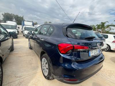 Fiat Tipo GPL 5 porte Lounge -2016 Blu/Azzurro usata San Michele Salentino