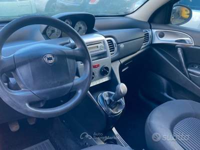 Lancia Ypsilon y 1.3 MJT Nero usata San Michele Salentino