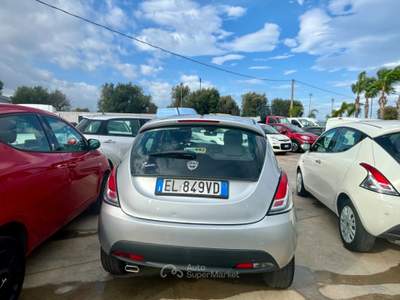 Lancia Ypsilon 5 porte Ecochic Gold - 130000 km Argento usata San Michele Salentino