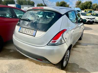 Lancia Ypsilon 5 porte Ecochic Gold - 130000 km Argento usata San Michele Salentino
