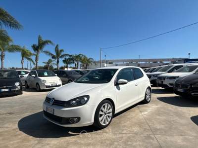 Volkswagen Golf 3p. Highline Bianco usata San Michele Salentino