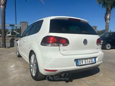 Volkswagen Golf 3p. Highline Bianco usata San Michele Salentino