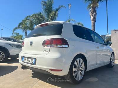 Volkswagen Golf 3p. Highline Bianco usata San Michele Salentino